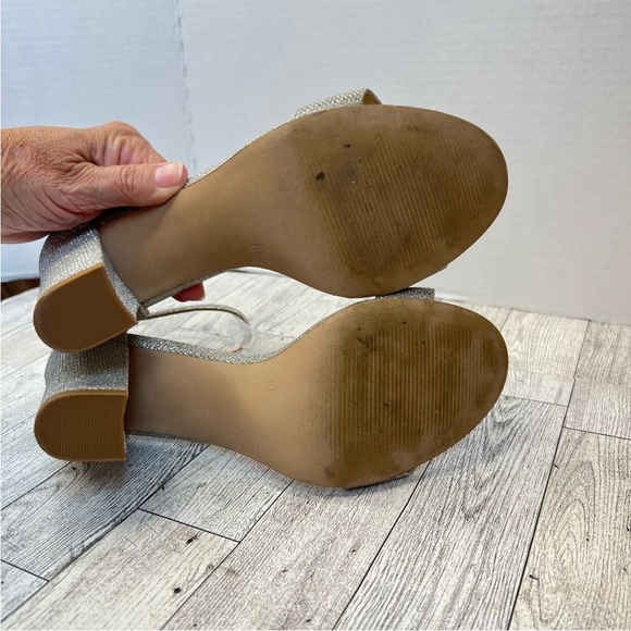 Michael by Michael Shannon Women’s Stella Sandal Size 8.5M Glitter Metallic - Picture 6 of 10